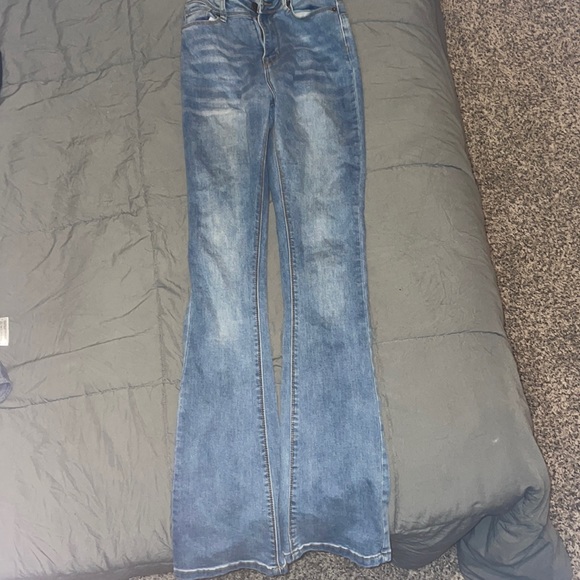 Vince Blue Co. stretchy flared jeans size 1 - Picture 3 of 7
